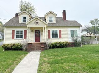 336 Worth St, Mount Airy, NC 27030