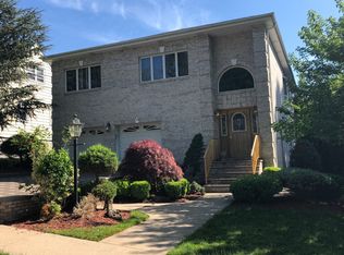 54 Raymond St, Hasbrouck Heights, NJ 07604