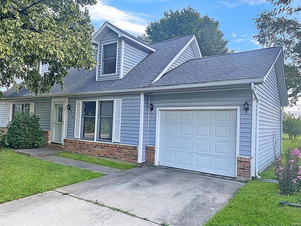 1st image of 806 Coral Dr