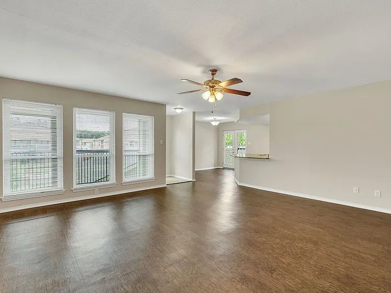 5033 Winder Ct — Photo 8
