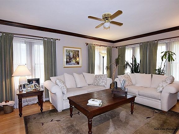 5th image of 637 N Kenilworth Ave