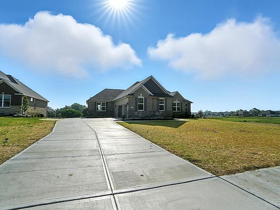 3rd image of 4854 Aspen Dr