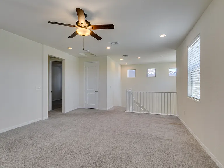 135 Berneri Dr — Photo 24