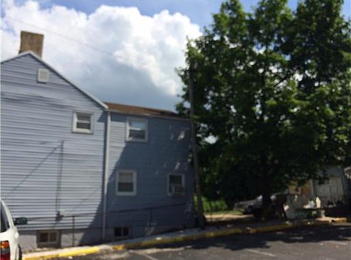 2nd image of 144 Baldwin St
