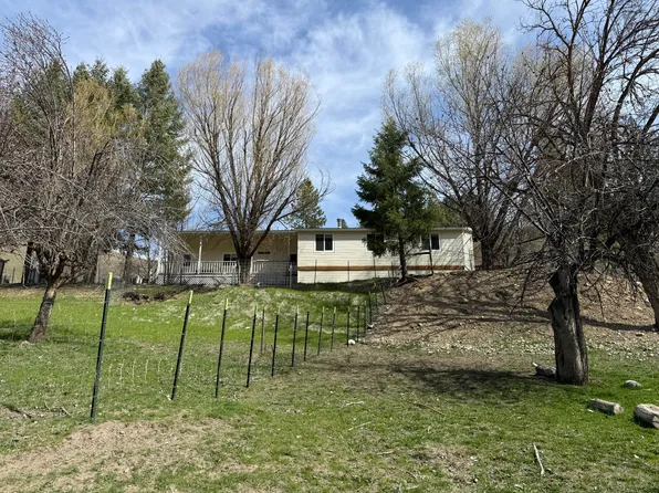 155 Saint Peters Creek Rd, Malo, WA 99150