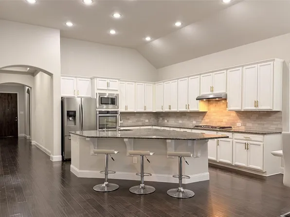 3721 Winchester, The Colony, TX 75056