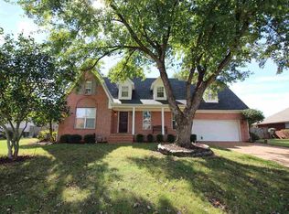 18 Forest Edge Cv, Jackson, TN 38305