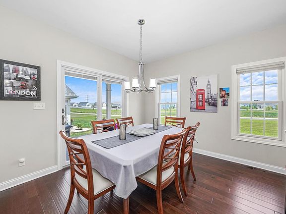 5th image of 10355 White Sand Ln #B