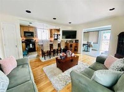 2nd image of 106 Vermont St Floor 1
