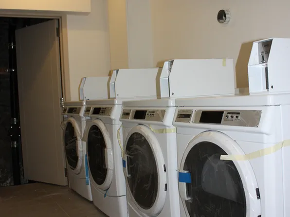 464 Greene Avenue image 10 of 11