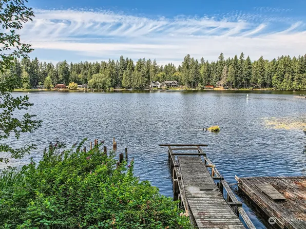 2317 E Beaver Lake Drive SE, Sammamish, WA 98075