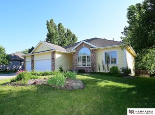 17016 Emiline St, Omaha, NE 68136