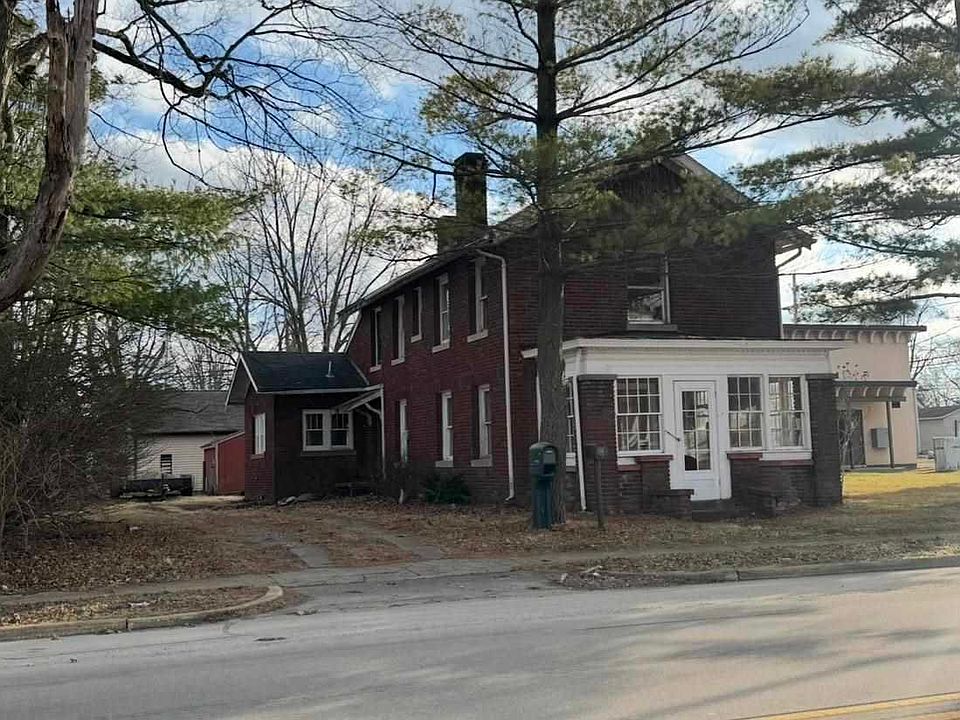 1st image of 205 W Main St