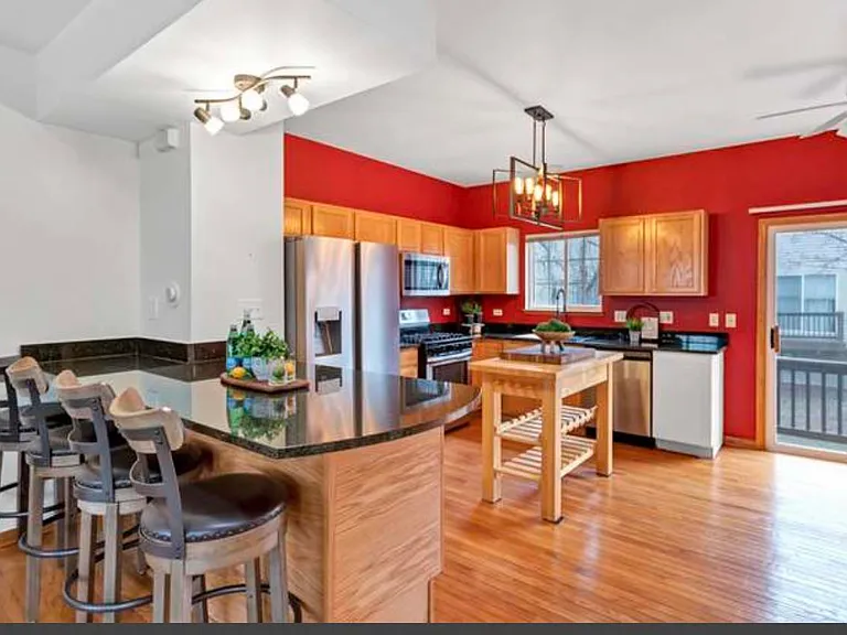 143 Monarch Dr — Photo 5