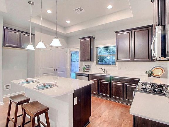 3rd image of 1401 Little Elm Trl
