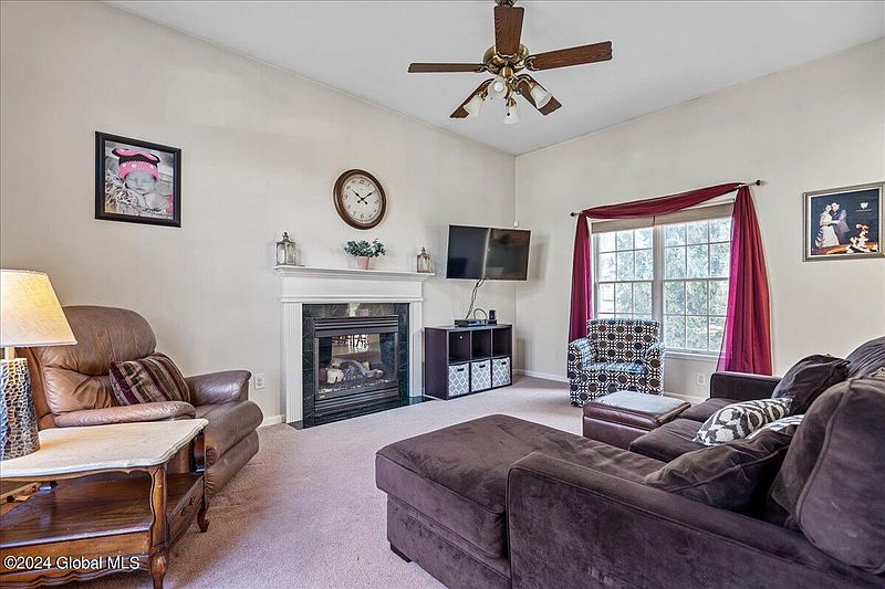 4th image of 413 Donald Drive