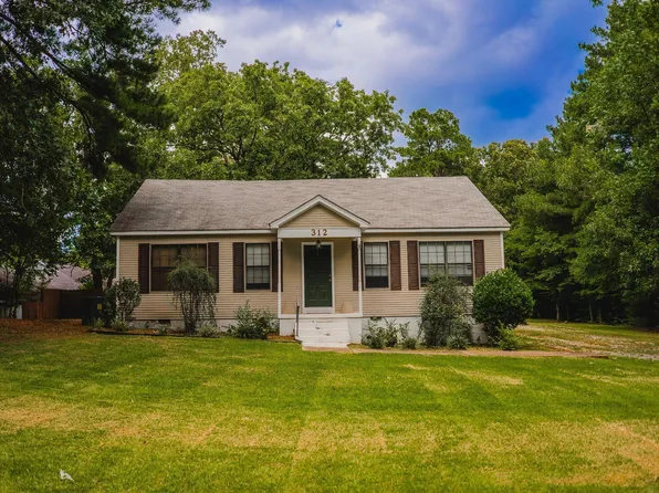 312 W College Ave, Monticello, AR 71655
