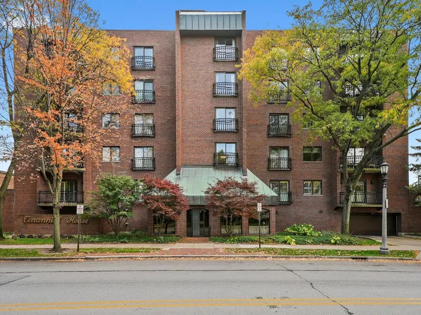7575 Lake St APT 5C, River Forest, IL 60305