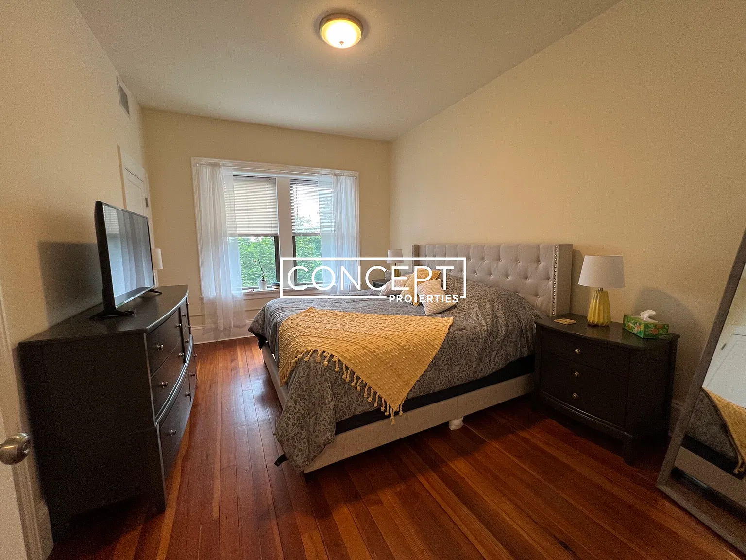2 bed, 9999 sqft, $3,200 — Photo 4