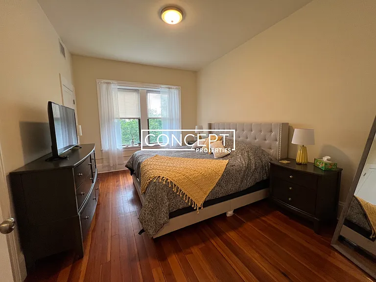 1469 Beacon St #24 — Photo 8