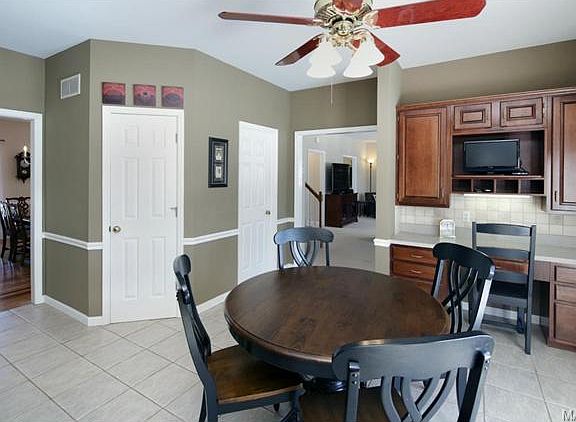 3rd image of 841 Pheasant Woods Dr
