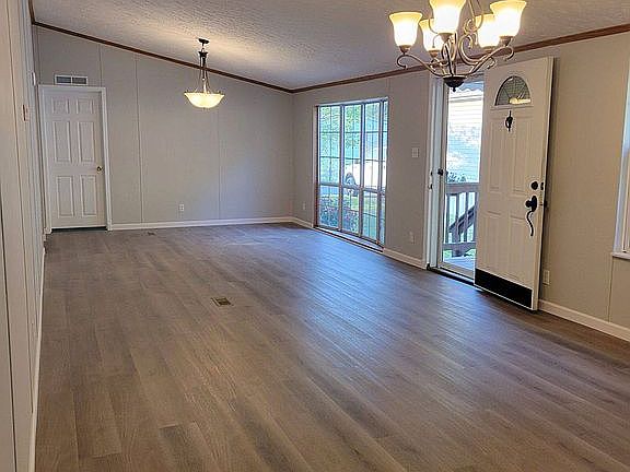 4th image of 1603 Capewood Ln