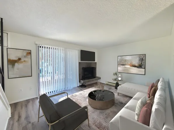 2121 E Upriver Dr APT 58, Spokane, WA 99207