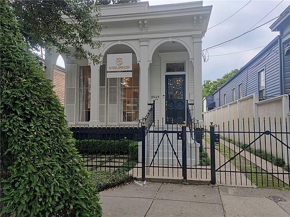 2nd image of 3649 Magazine St #A