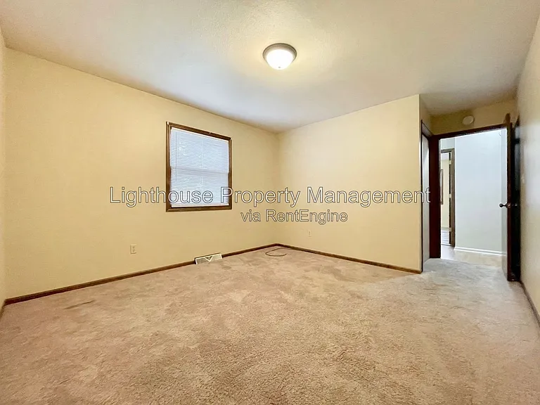 8128 20th Ave — Photo 8