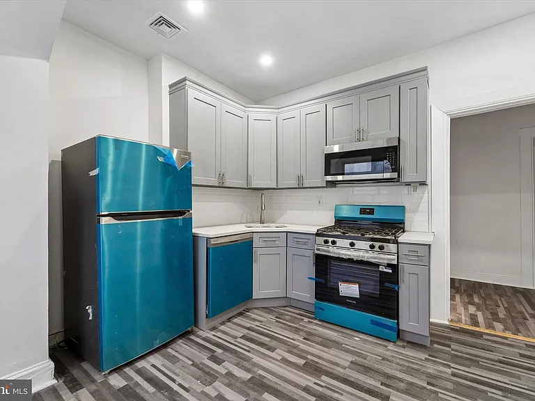 79 E High St #2 — Photo 5