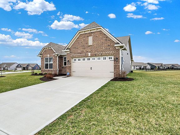 3rd image of 3844 Albert Ln