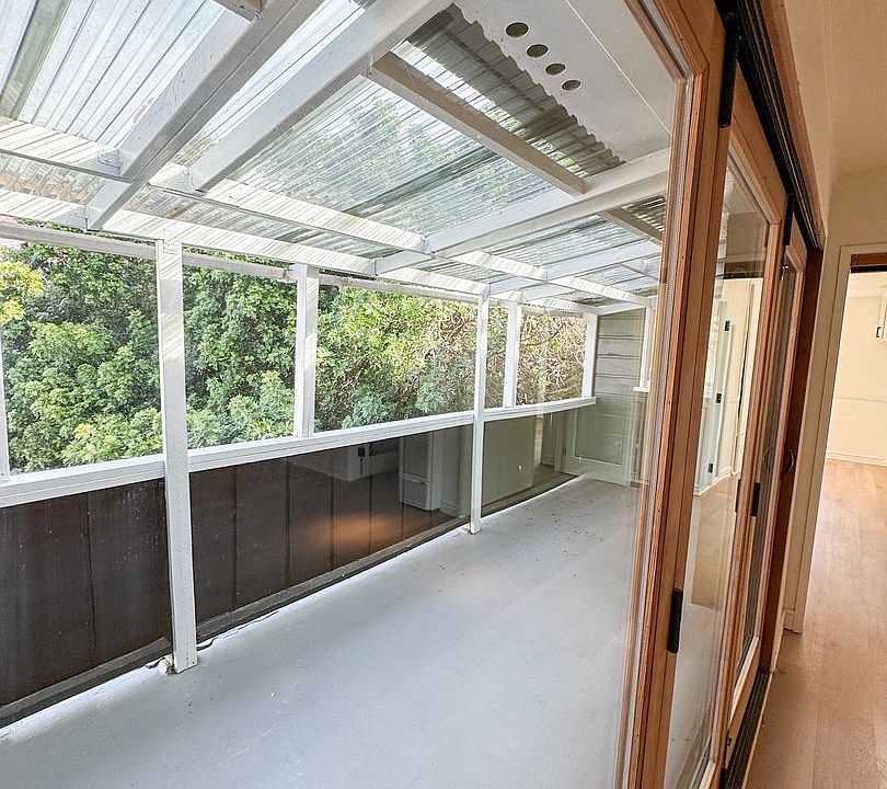 1st image of 6031 Cahuenga Blvd APT 2