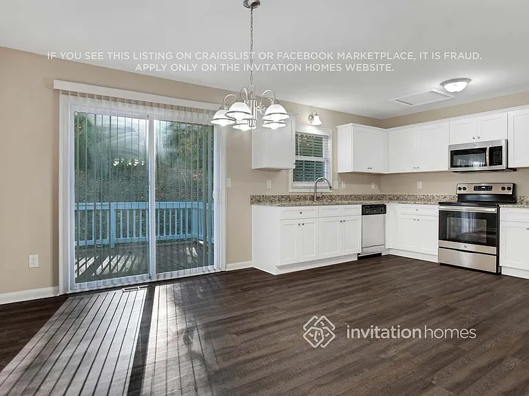 1658 Pine Glen Cir — Photo 12