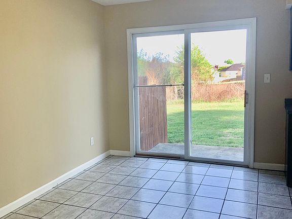 3rd image of 1342 Blue Lake Way