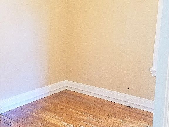 5th image of 13618 Othello Ave