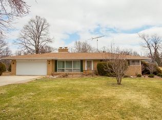 0N727 Peter Rd, Wheaton, IL 60187