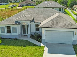 3807 3rd St SW, Lehigh Acres, FL 33976