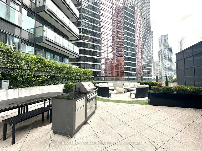 955 Bay St #2912 — Photo 23