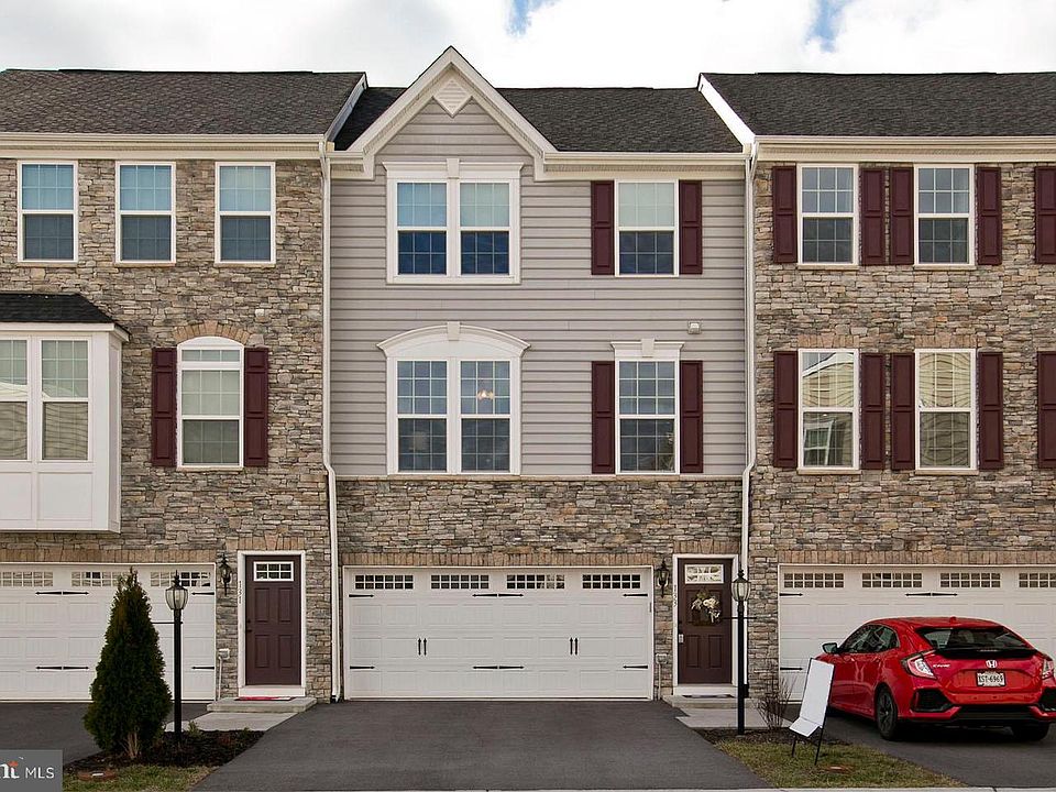 1st image of 133 Hornbeam Dr