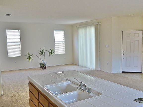 3rd image of 264 Four Seasons Blvd