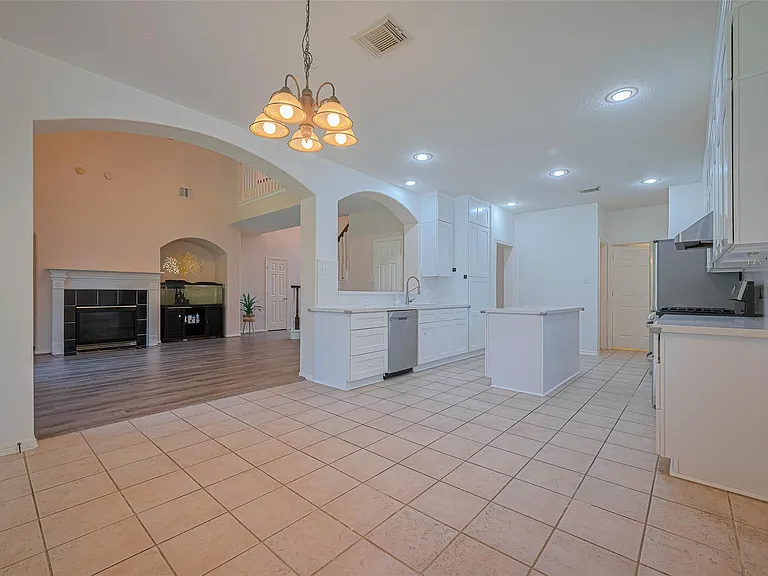 3630 Shady Grove Dr — Photo 10