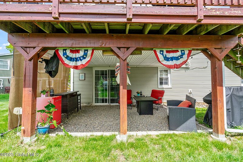 4th image of 101 Woodview Court