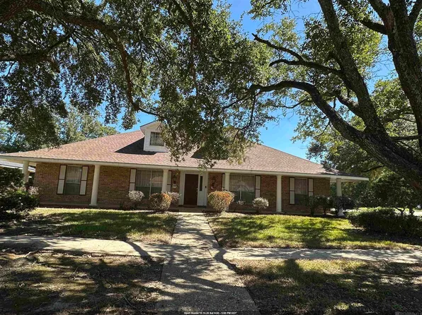 13702 Alba Dr, Baker, LA 70714