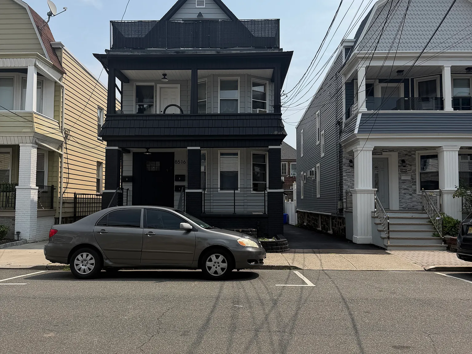 2 bed, 750 sqft, $2,000 — Photo 1