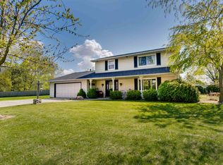 1311 Caribou Dr, Fort Wayne, IN 46804