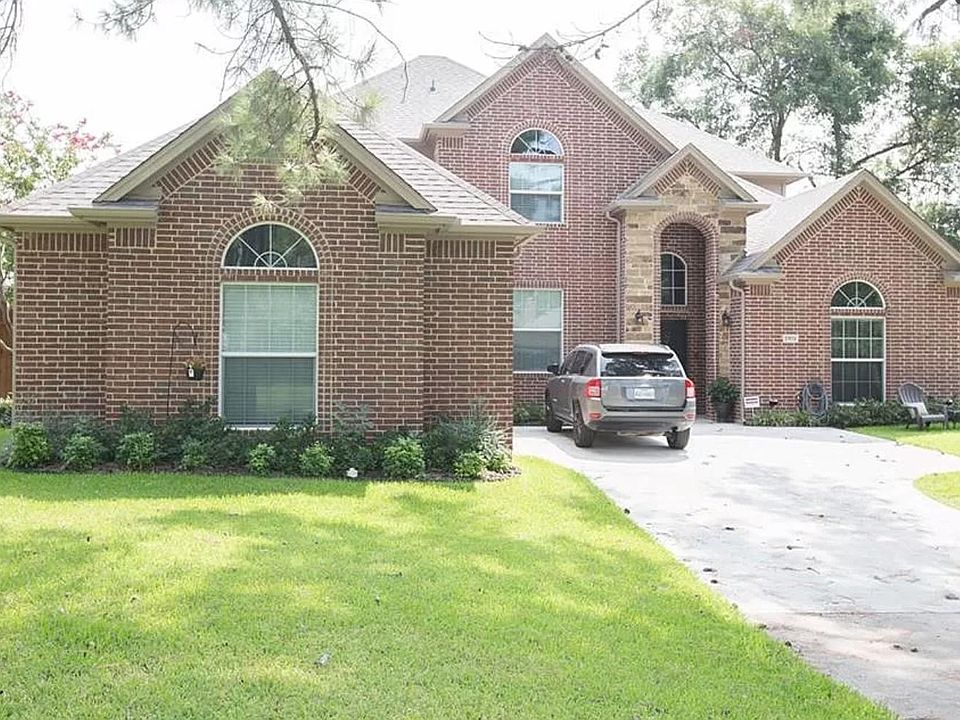 1st image of 2707A Wooded Acres Dr