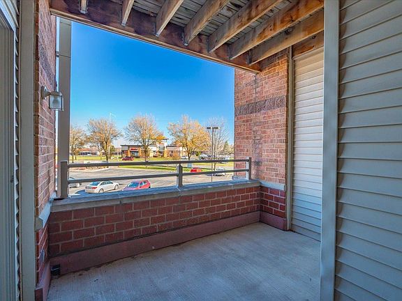 5th image of 301 Harbour Town Dr APT 207