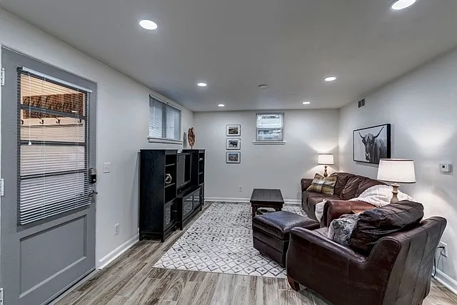 2730 W Rapid St — Photo 3