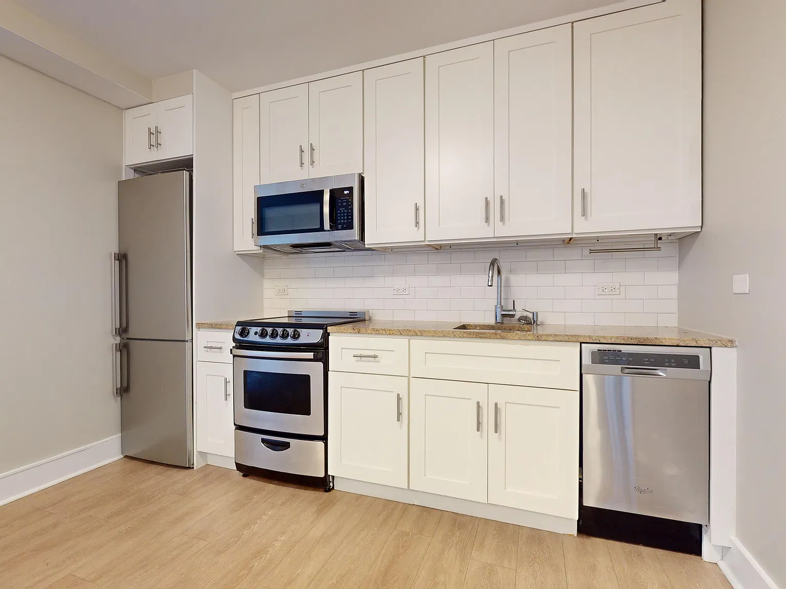 237 East 34th Street — Photo 4