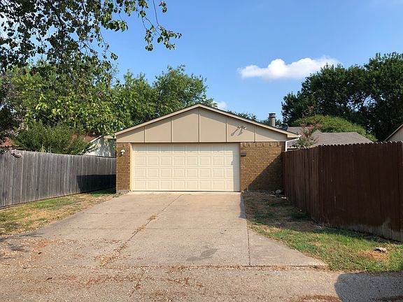 2nd image of 419 Woodhurst Dr